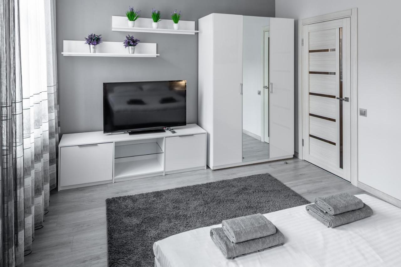 Apartment On Lesya Ukrainka Lviv Ngoại thất bức ảnh